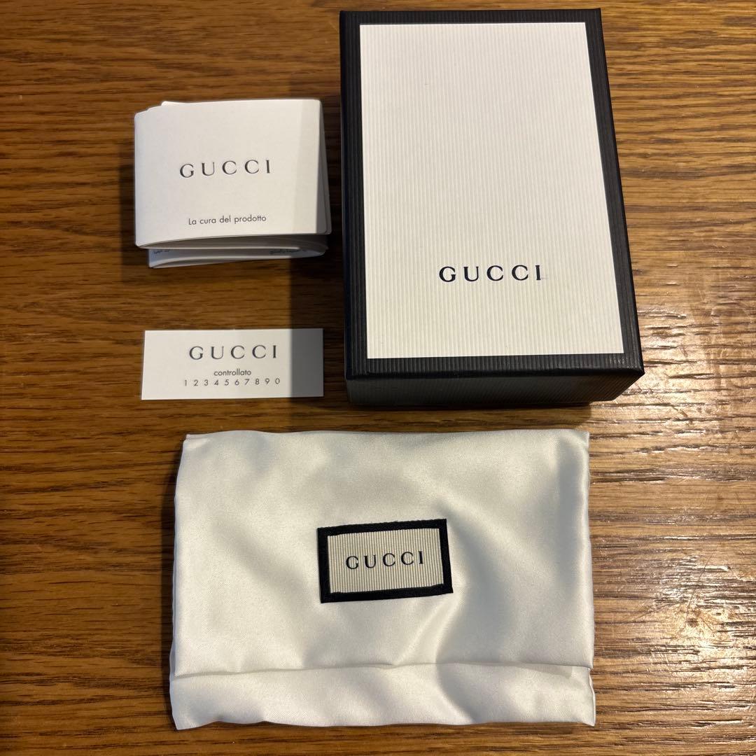 GUCCI ピンクレザーキーケース