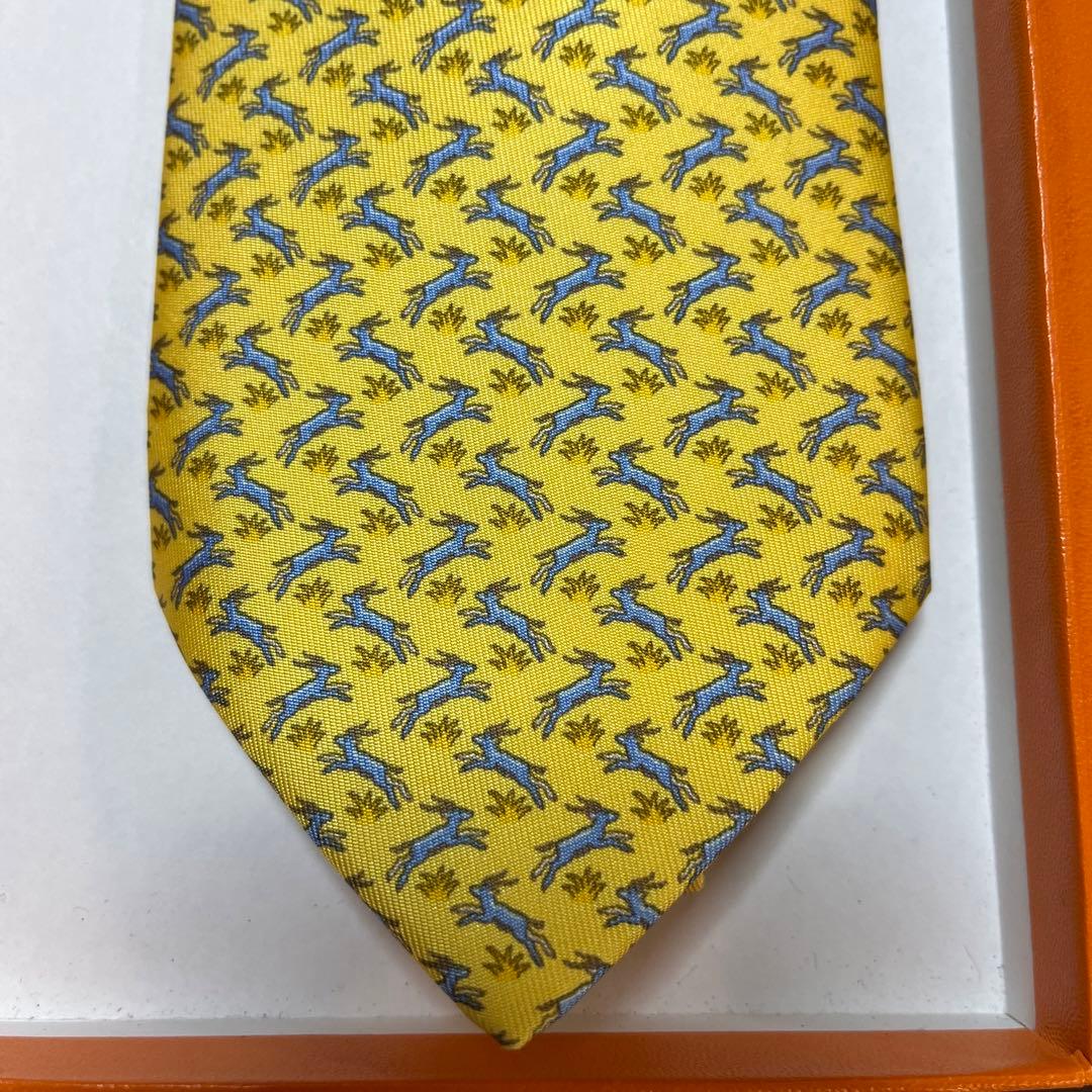 未使用タグ付　箱付　ショッパー付　エルメス　ネクタイ　黄色　鹿ライオン柄