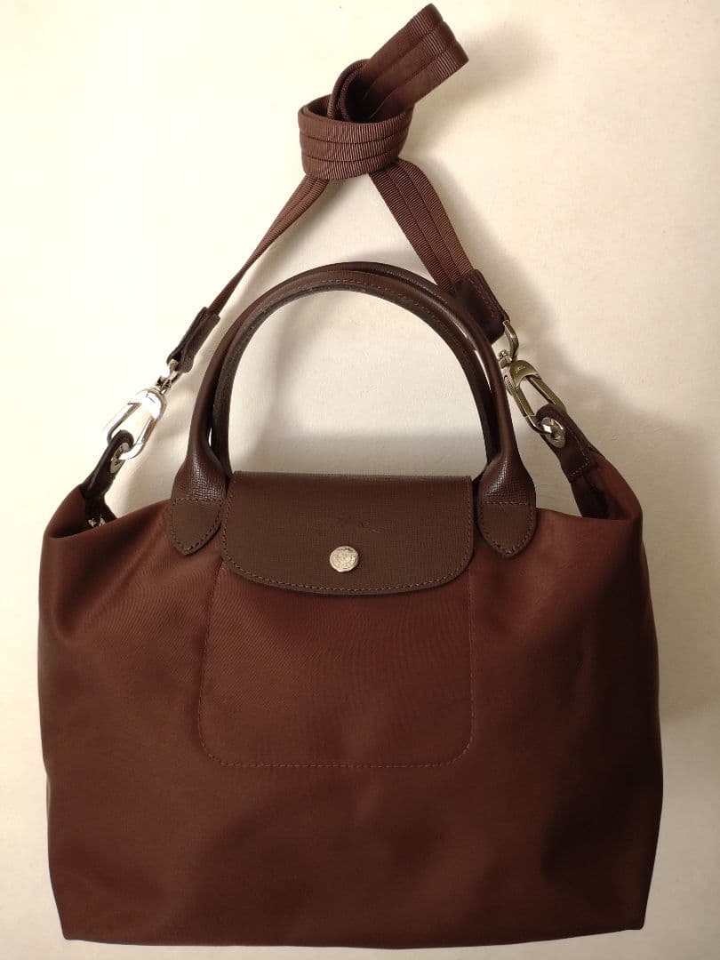 ロンシャンバッグ　ストラップ付き