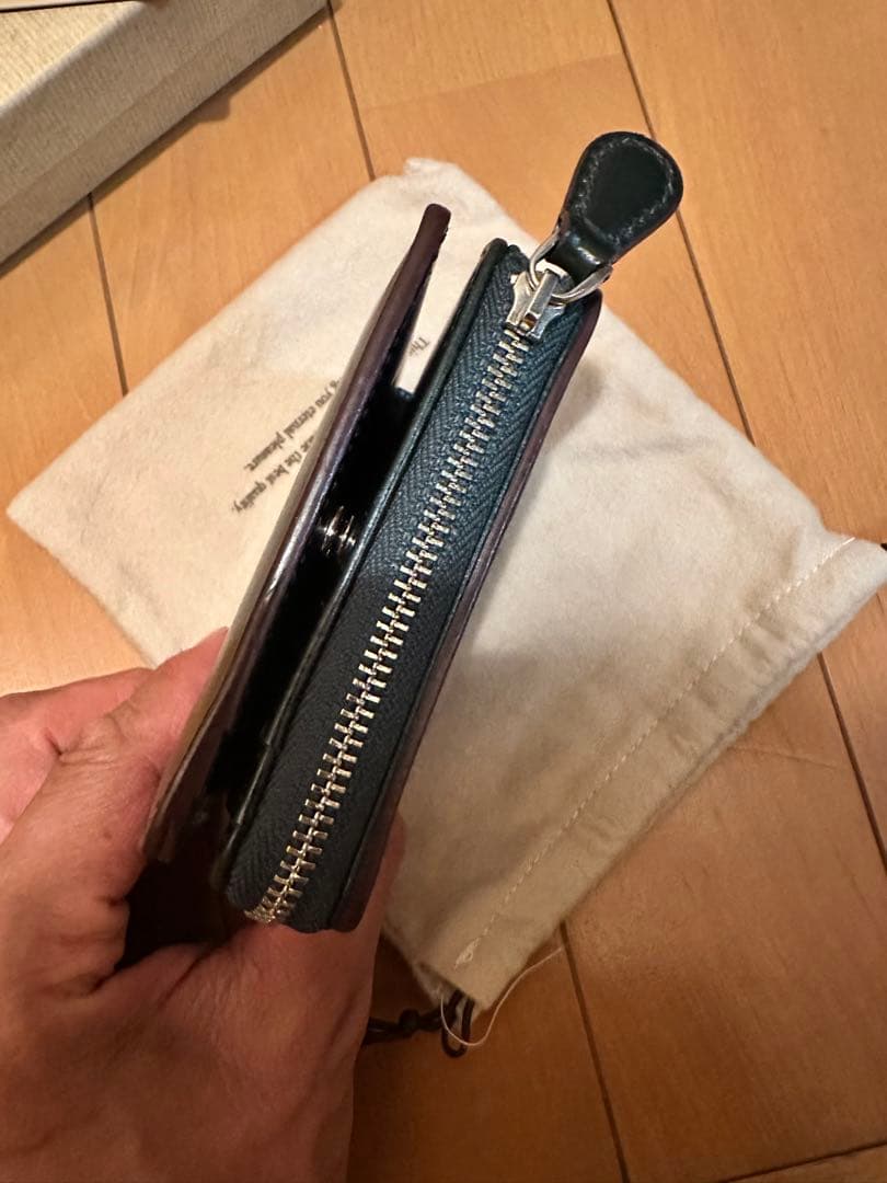 GANZO AVON (エイボン)Lファスナー二つ折り財布ブリティッシュグリーン