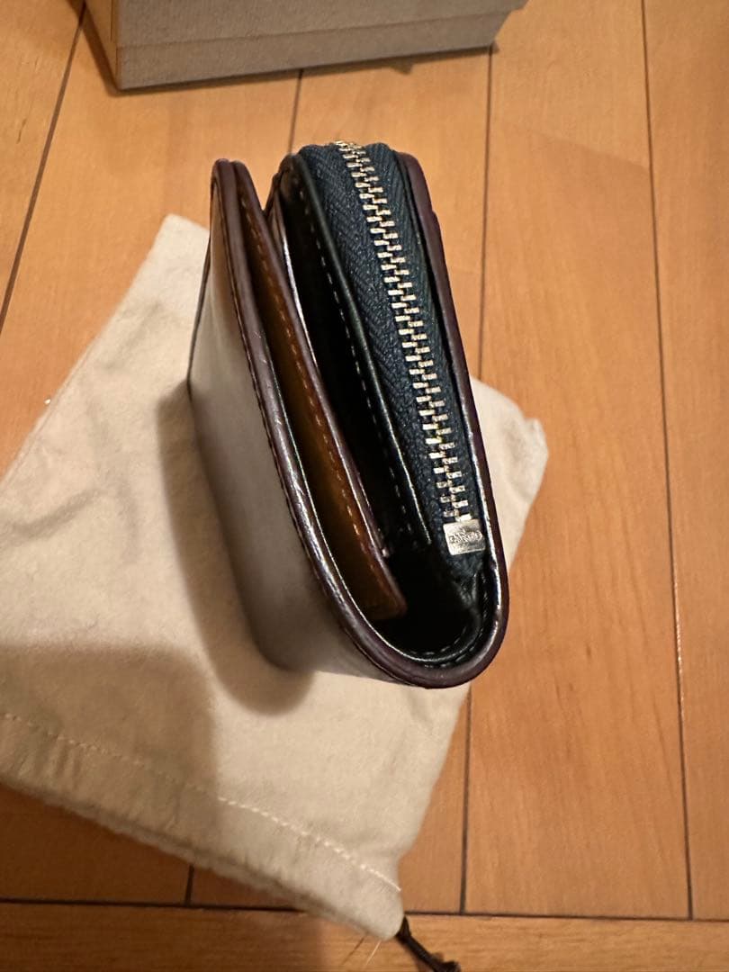 GANZO AVON (エイボン)Lファスナー二つ折り財布ブリティッシュグリーン