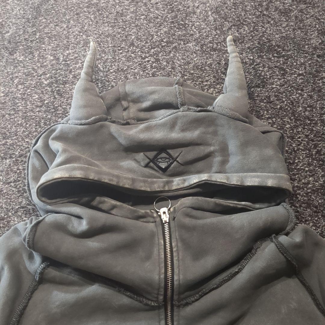 REFLEM レフレム ツノ付きクロップドZIPパーカー ジップアップパーカー
