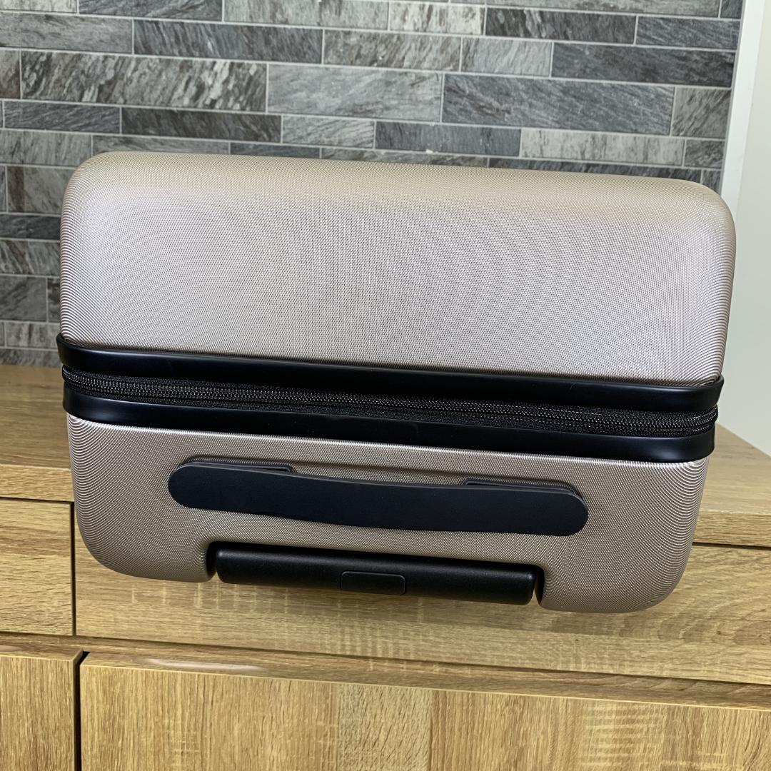 新品未使用品　無印良品　ハードキャリーケース　Sサイズ　機内持ち込み可能サイズ