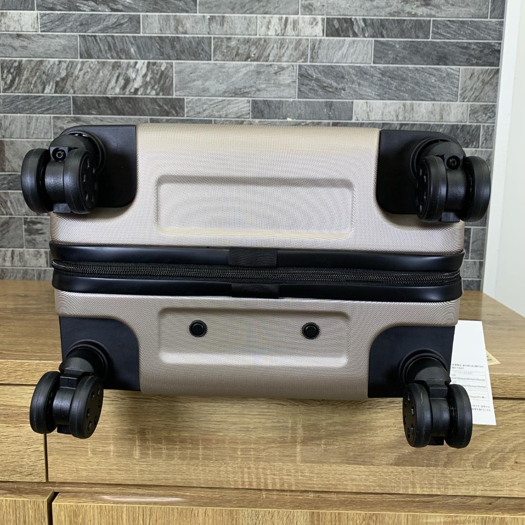 新品未使用品　無印良品　ハードキャリーケース　Sサイズ　機内持ち込み可能サイズ