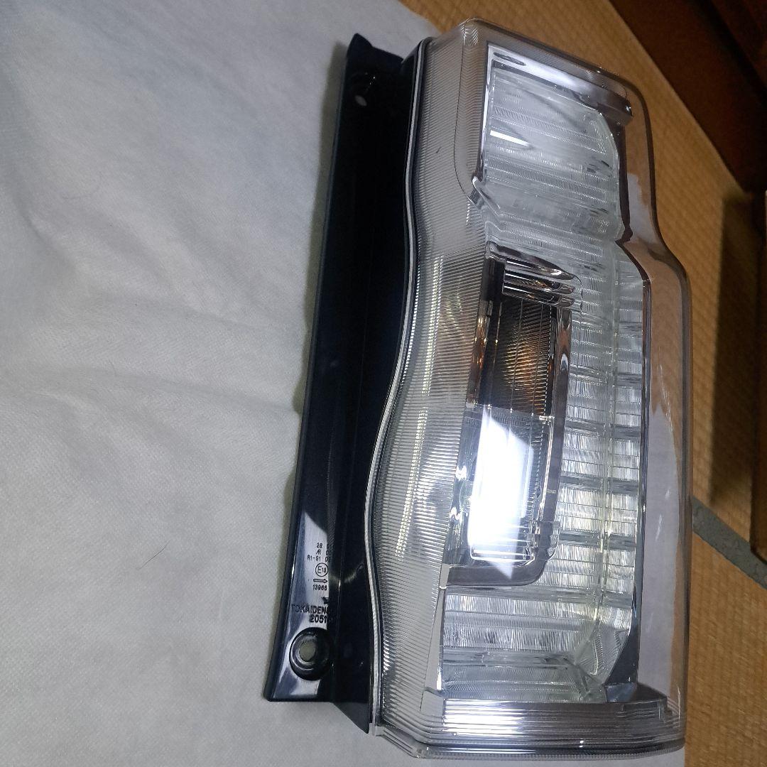 ダイハツ★タントカスタム★LA600S★テールランプ★インナーメッキ★良品