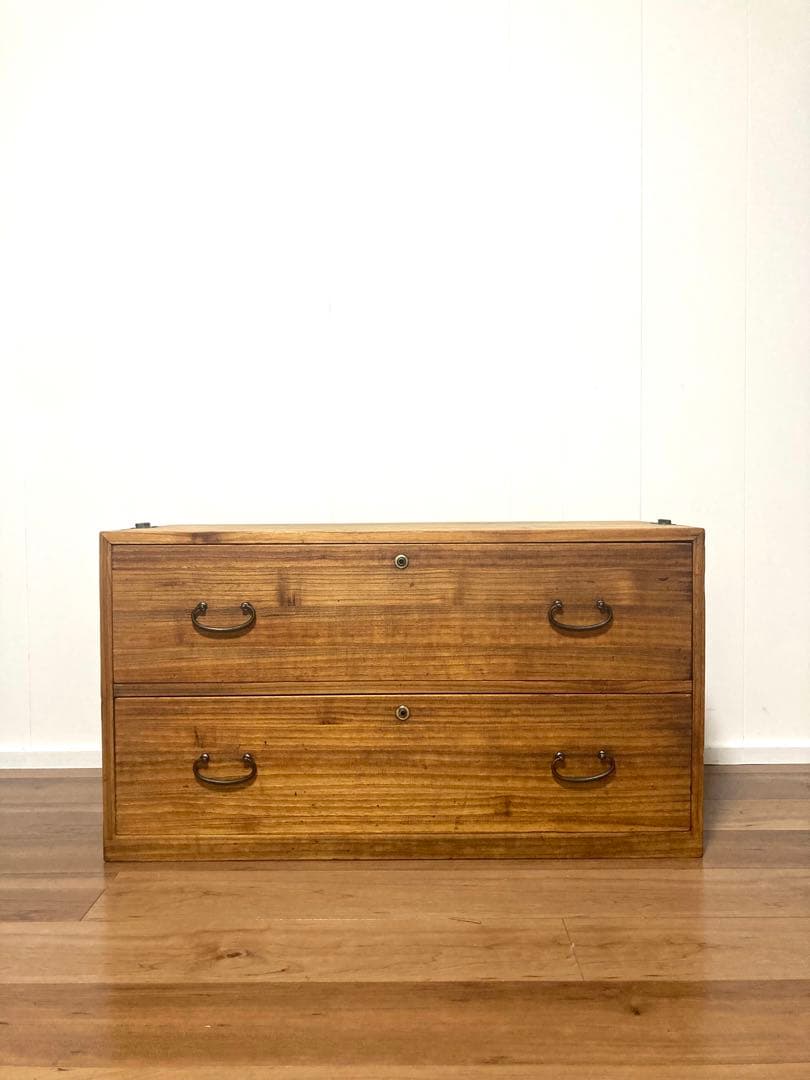 【週末SALE】アンティークの収納棚　ローボード　総桐　引出し2杯　色味が良さげ