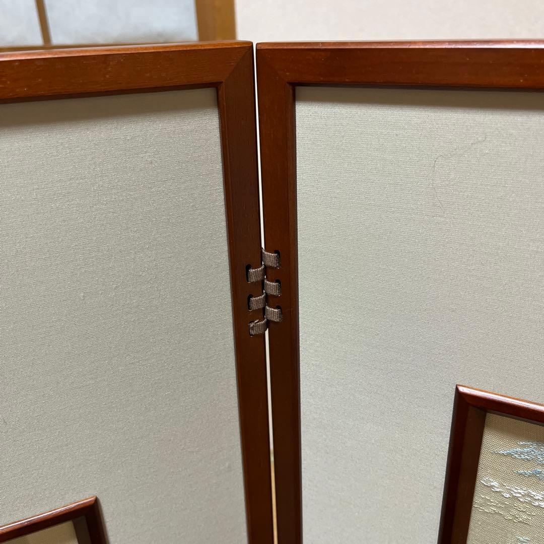 戸塚刺繍作品山水画 木製パーテーション 二つ折り式