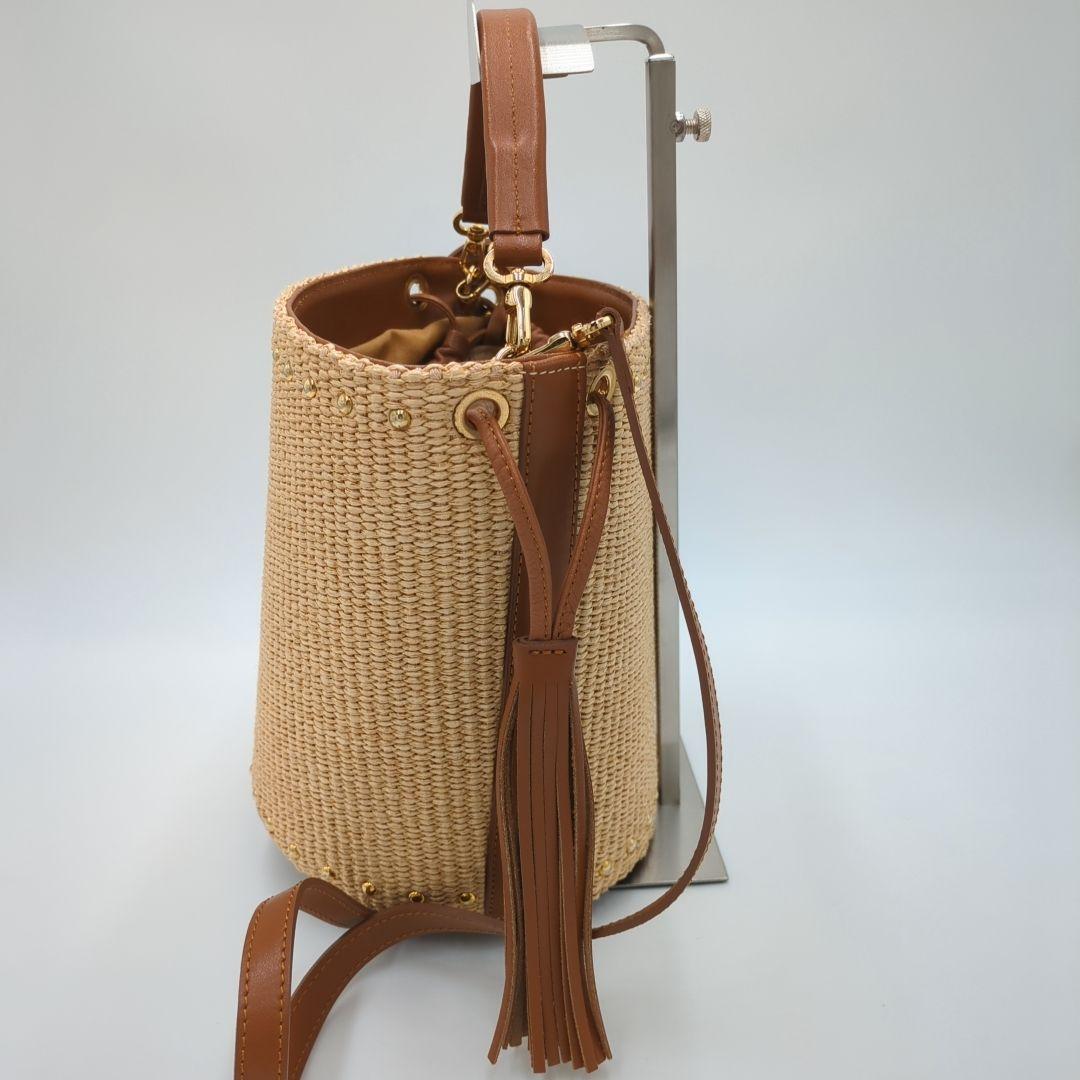 美品　クリスチャンヴィラ　タッセル　バケツ型　スタッズ付き 2way