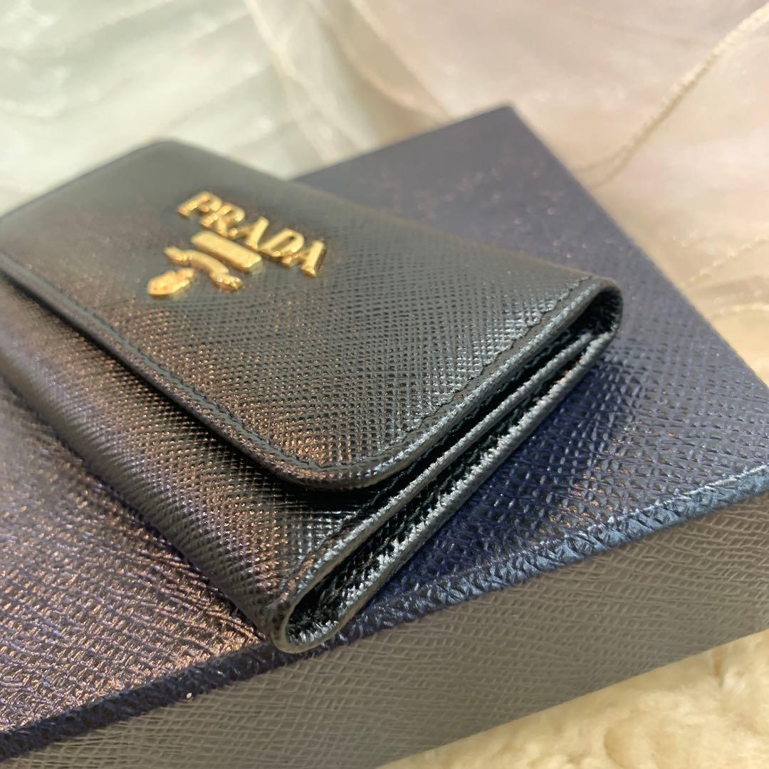 ☆未使用品☆PRADA サフィアーノ キーケース 6連 ブラック 1PG222
