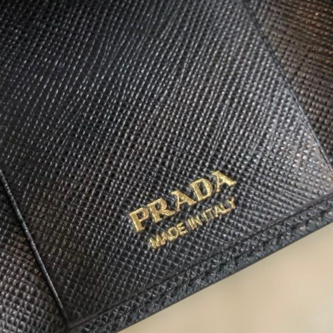☆未使用品☆PRADA サフィアーノ キーケース 6連 ブラック 1PG222