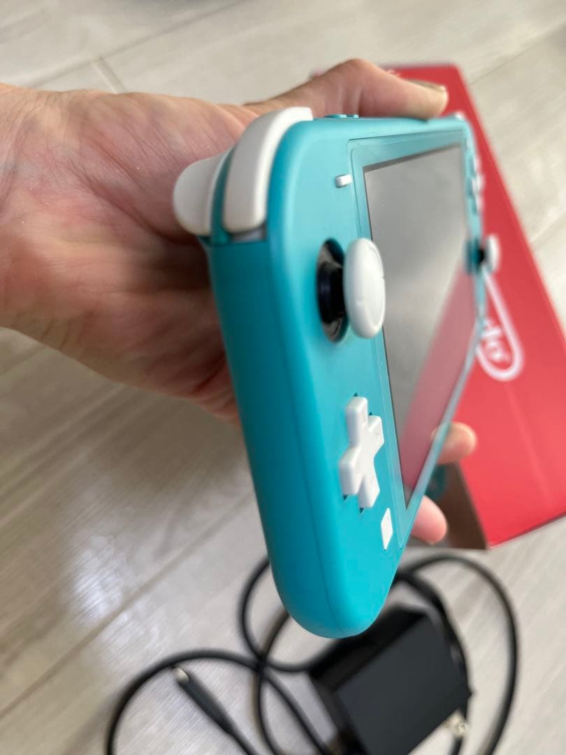 Nintendo Switch lite ターコイズ ACアダプター付【箱あり】