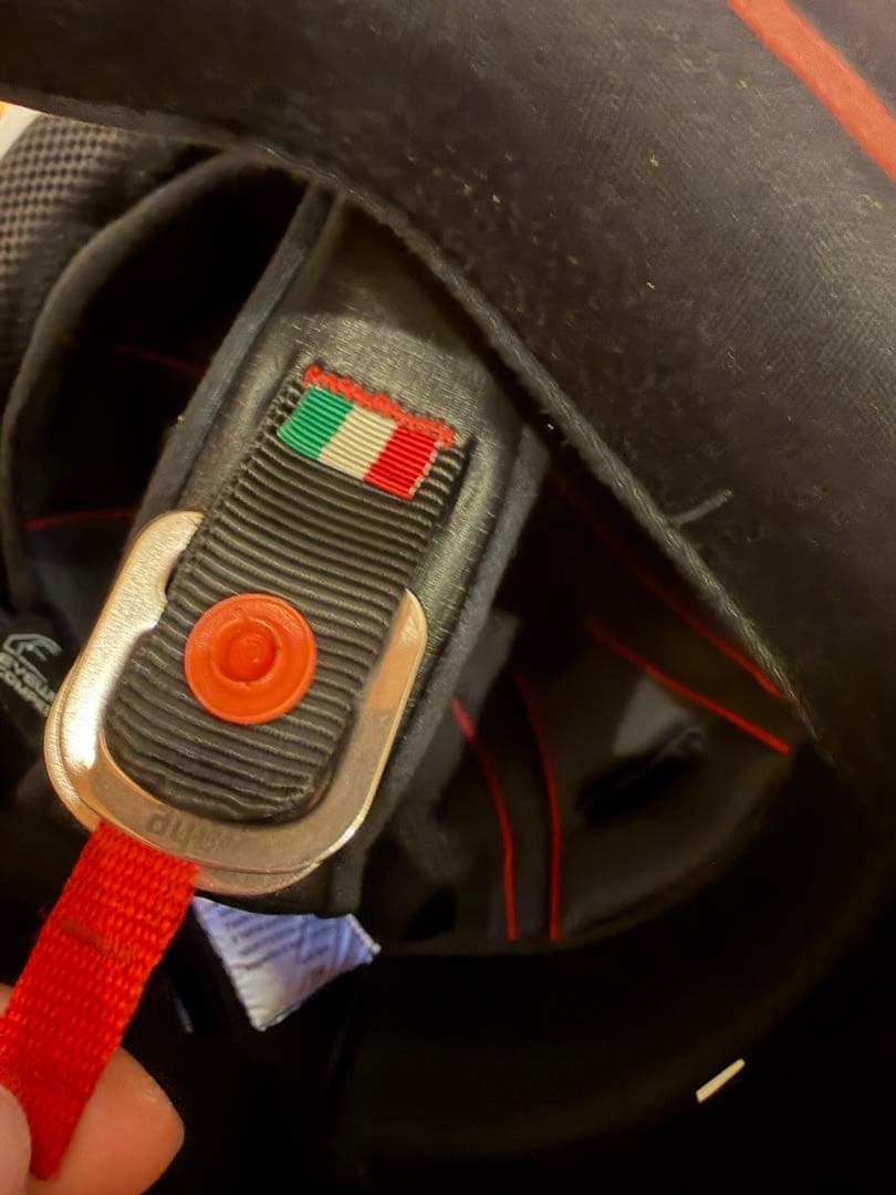 AGV K1フルフェイスヘルメット シールド付