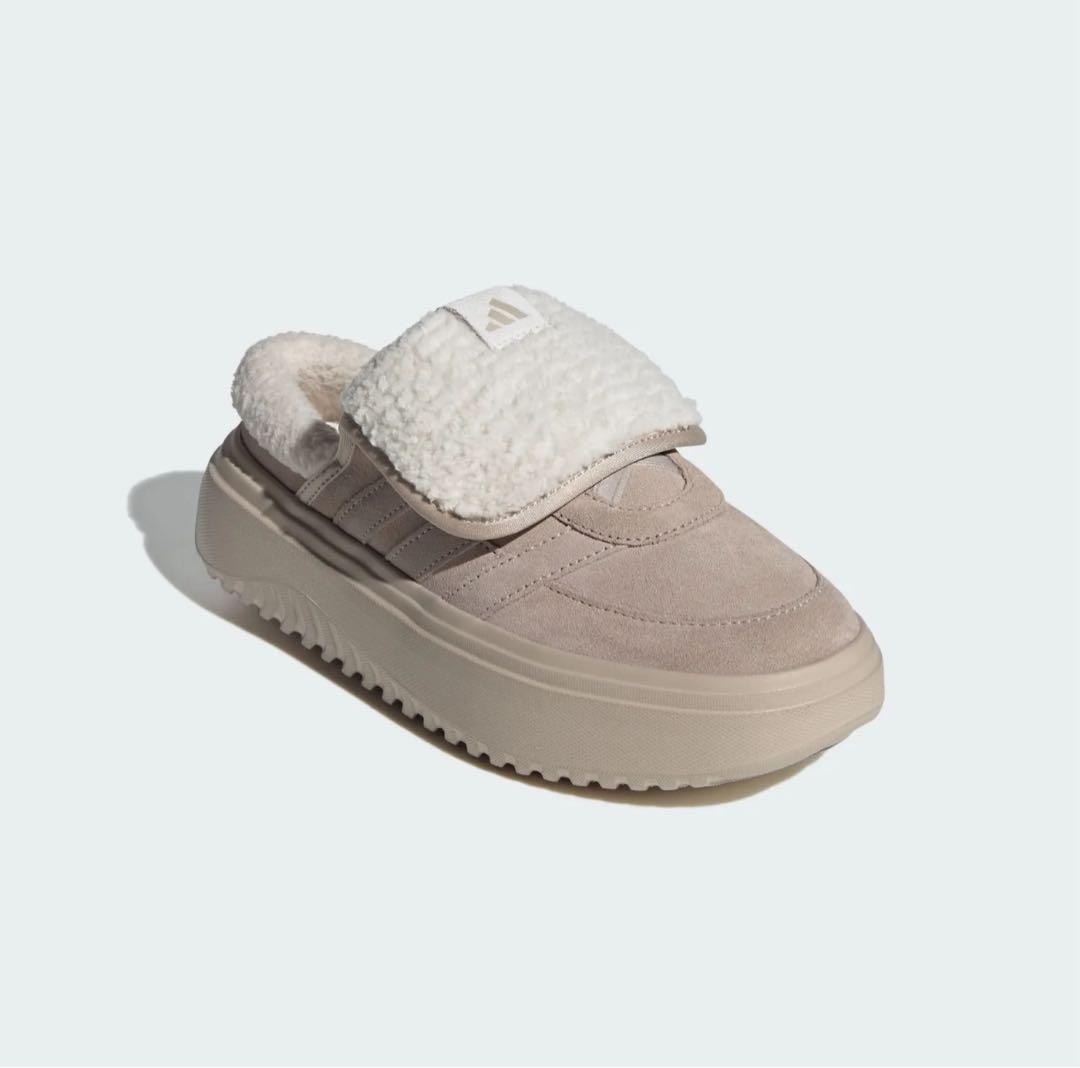 【韓国限定】adidas アディダス24㎝　ボア付き クロッグサンダル　ベージュ