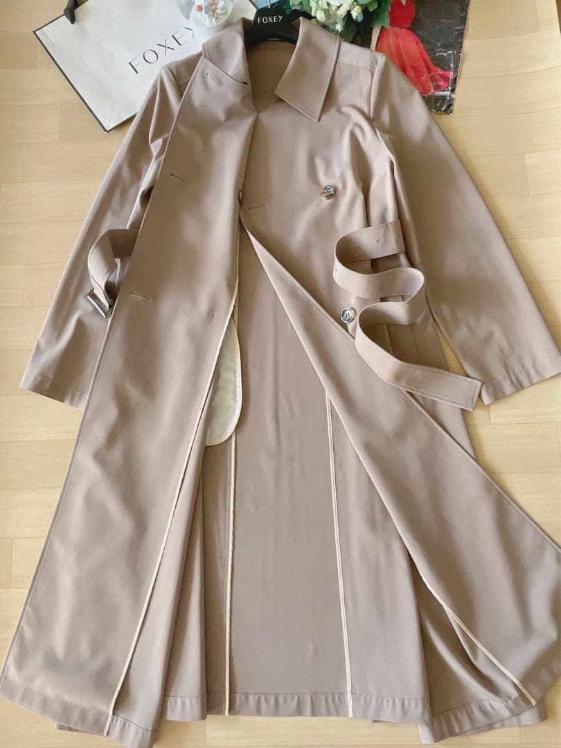 極美品！FOXEYモダントレンチコート　40 Rene foxeyフォクシー
