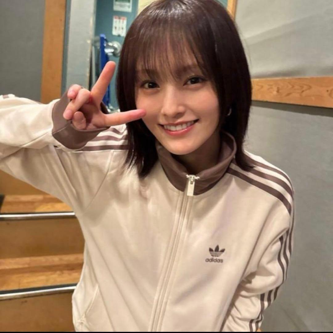 極美品✨adidasトラックジャケット 刺繍 ベージュ×モカブラウン 山本彩着用