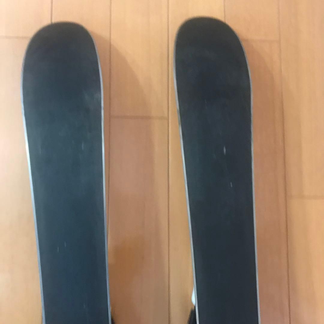 初めての子どもにおすすめ！持ち運びに便利な専用ケース付きショートスキー