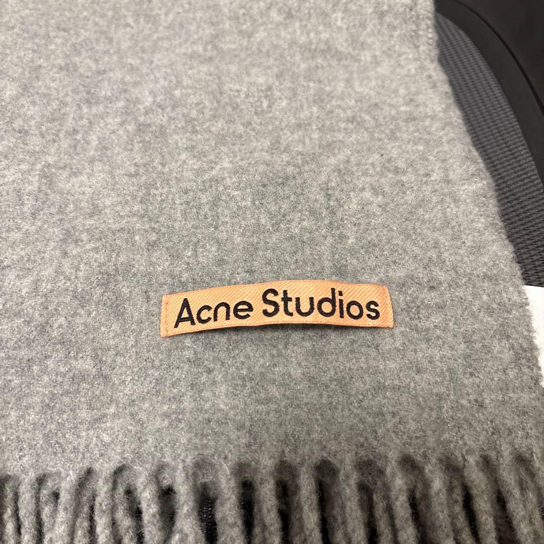 Acne Studios マフラー　ストール
