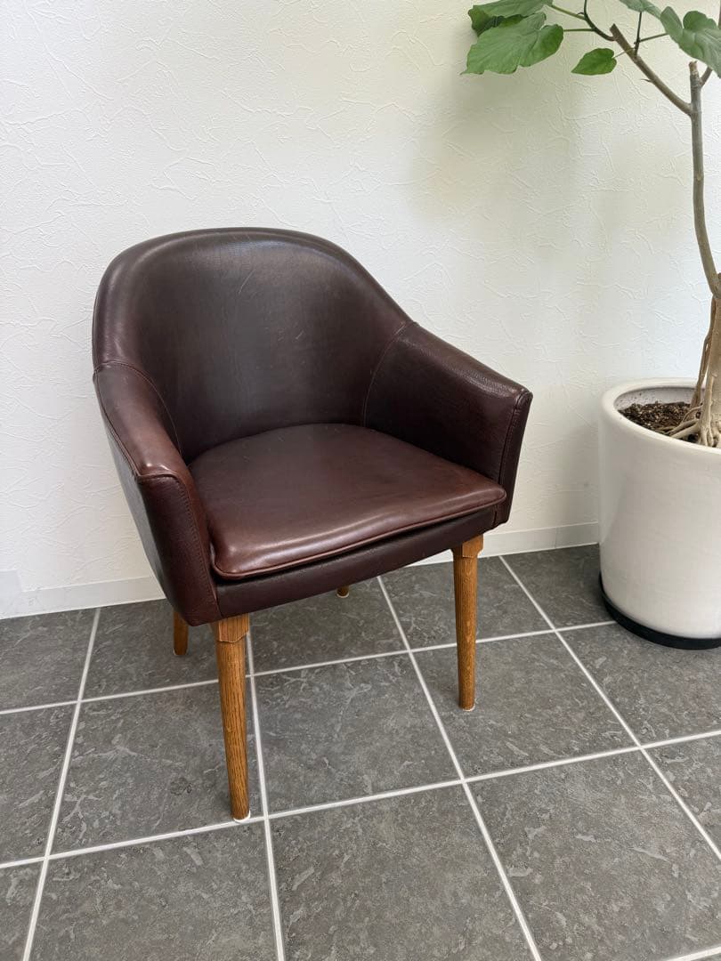 中古品　TRUCK FURNITURE BT CHAIR - LEATHER