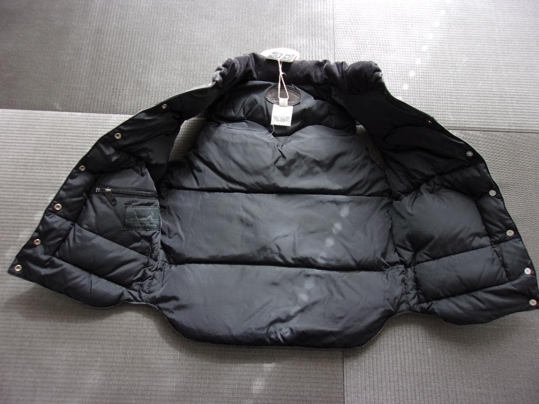 ダウンベスト　ROCKY MOUNTAIN コラボ