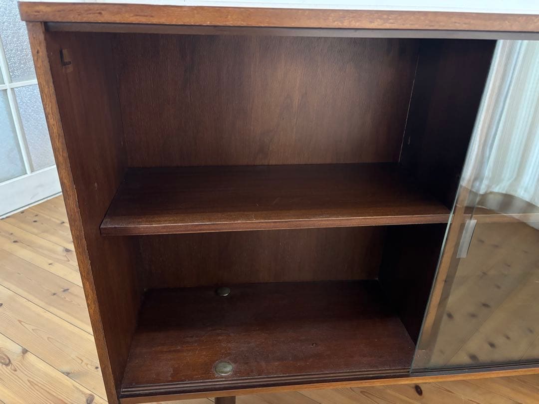 北欧ヴィンテージ　AVALON/アヴァロン　ガラスキャビネット