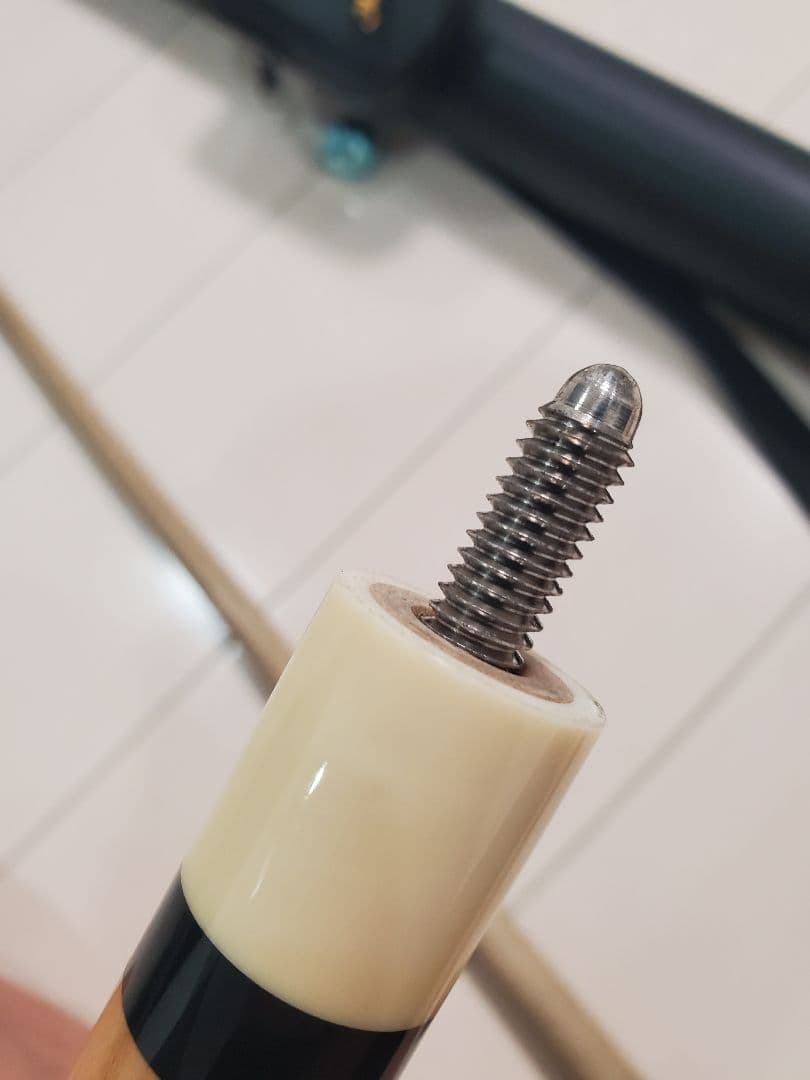 ADAM ビリヤードキュー とMEZZキューケース1B1S