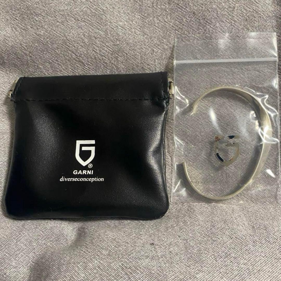 GARNI シルバーオープンバングル（定価36300円）