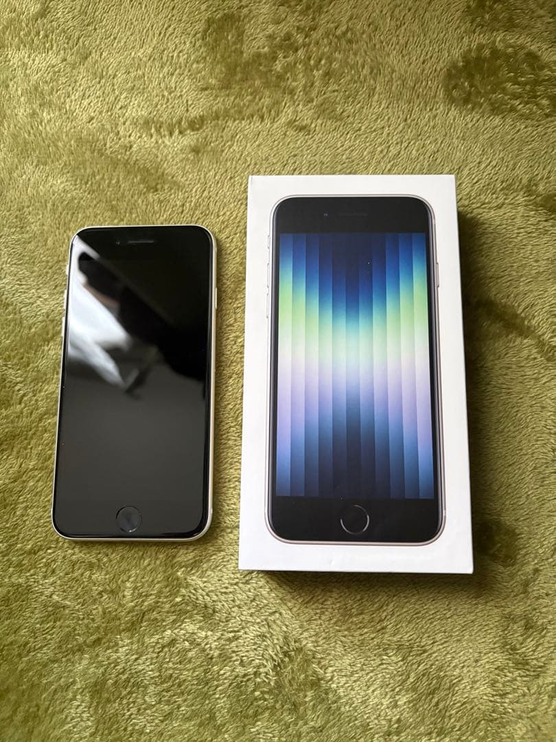 iPhone SE (第3世代) スターライト 128GB