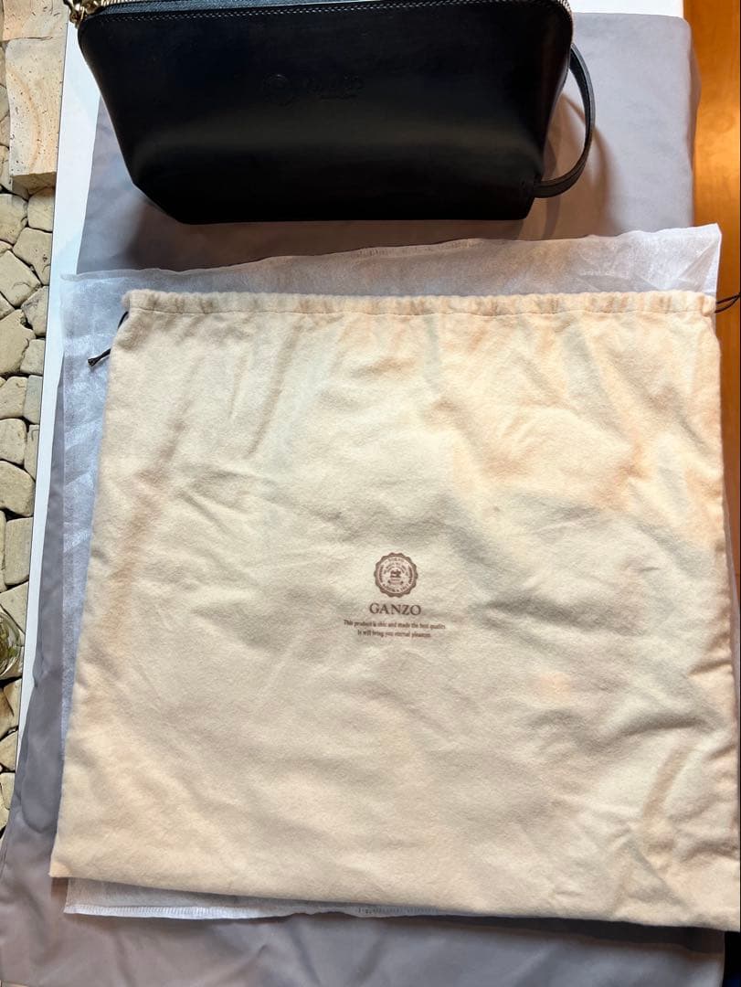 【未使用品】ganzo 黒レザークラッチバック