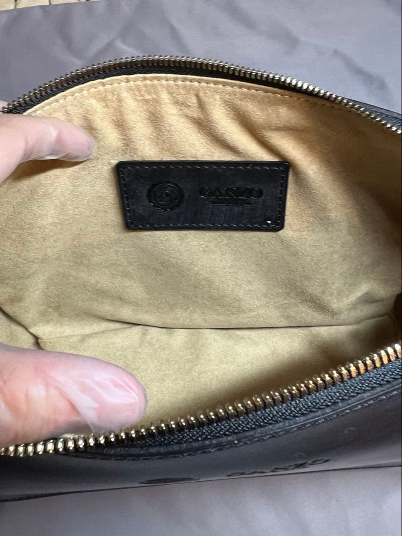 【未使用品】ganzo 黒レザークラッチバック