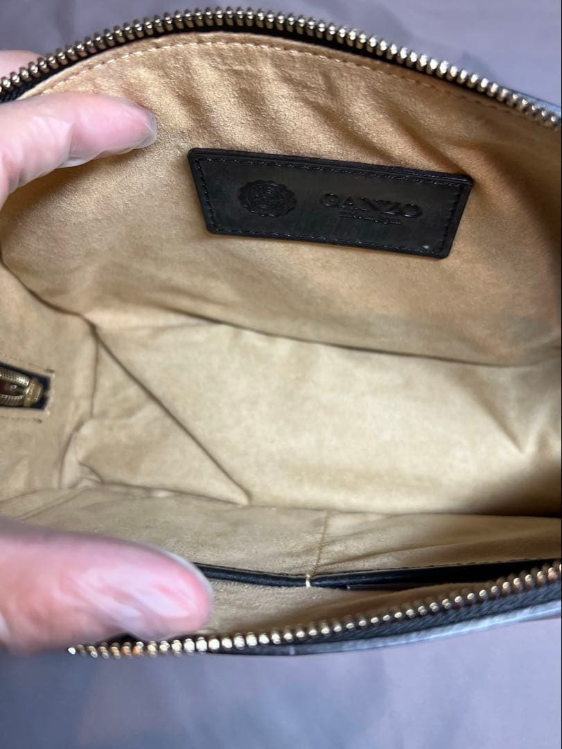 【未使用品】ganzo 黒レザークラッチバック