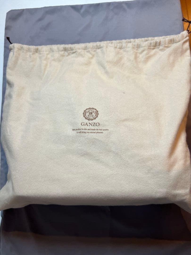 【未使用品】ganzo 黒レザークラッチバック