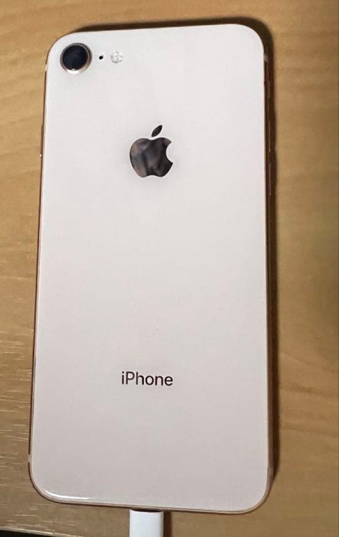 Apple iPhone8ゴールド64GB 本体