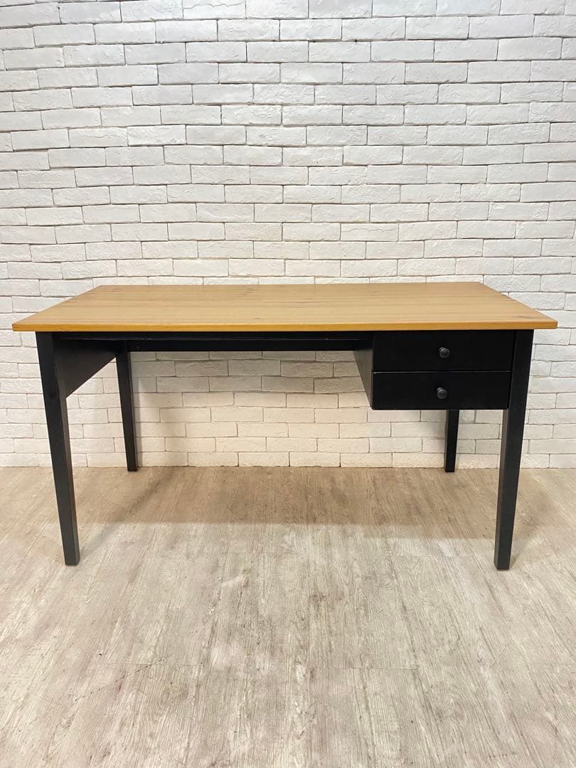 【東京都23区配送無料】定価4万円　イケア　デスク　140cm 書斎　勉強　机