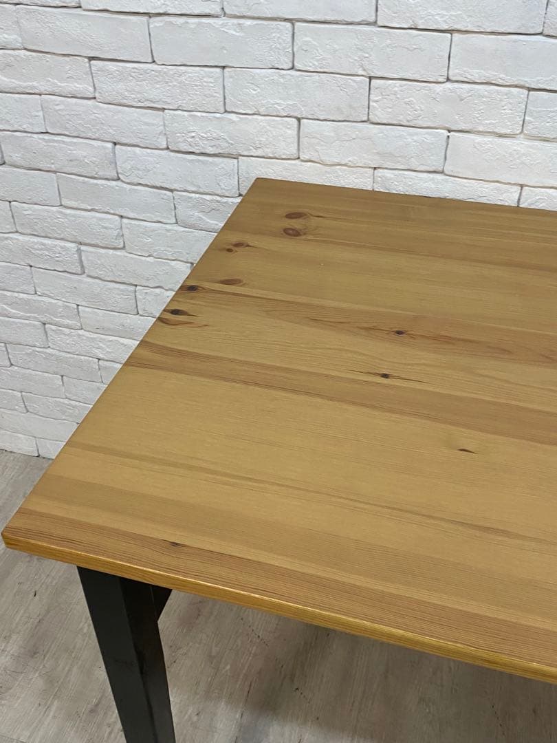 【東京都23区配送無料】定価4万円　イケア　デスク　140cm 書斎　勉強　机