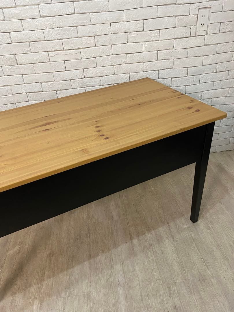 【東京都23区配送無料】定価4万円　イケア　デスク　140cm 書斎　勉強　机