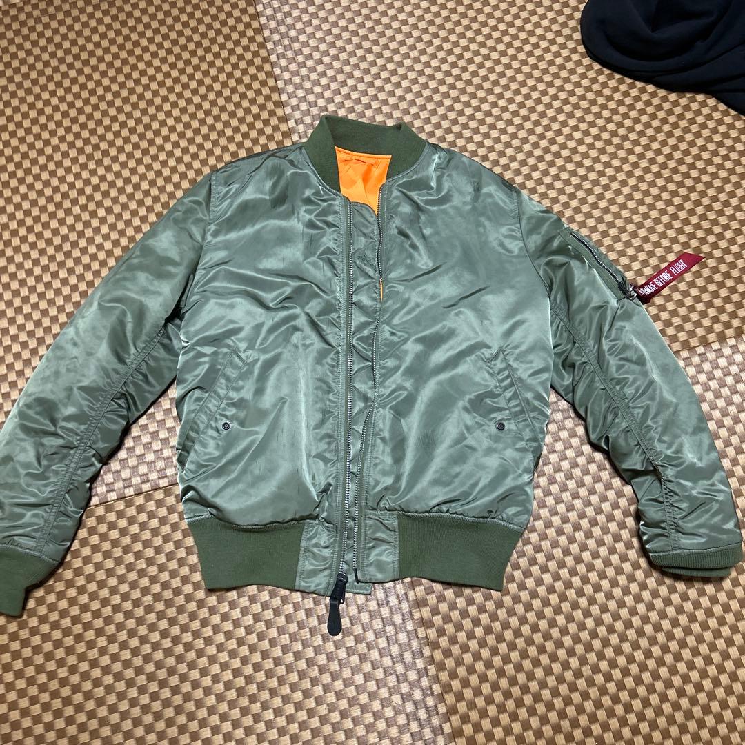 ALPHA MA-1スタイル オリーブグリーンジャケット