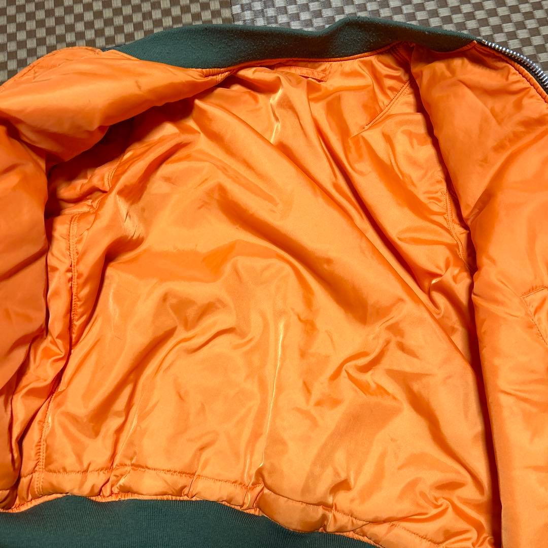 ALPHA MA-1スタイル オリーブグリーンジャケット