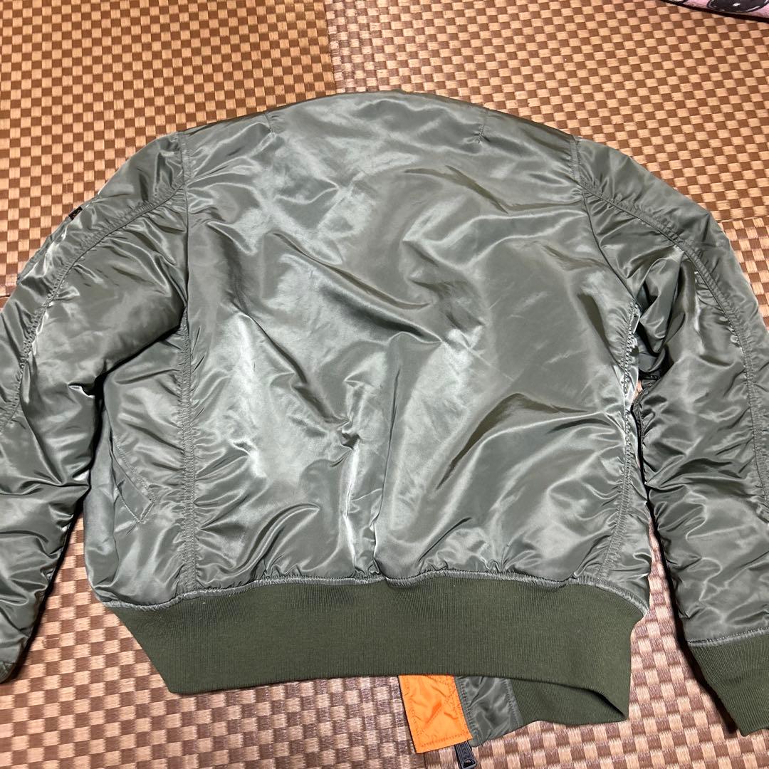 ALPHA MA-1スタイル オリーブグリーンジャケット