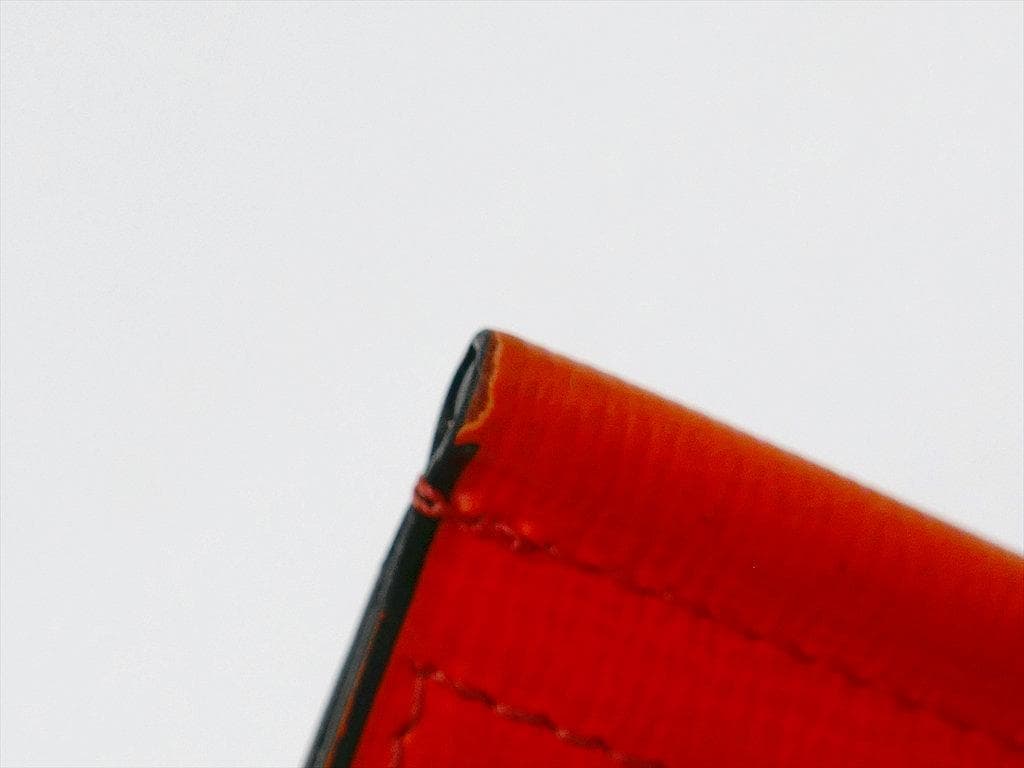 [3422]　良品　＊ヴァレクストラ＊　マネークリップ付き　折財布