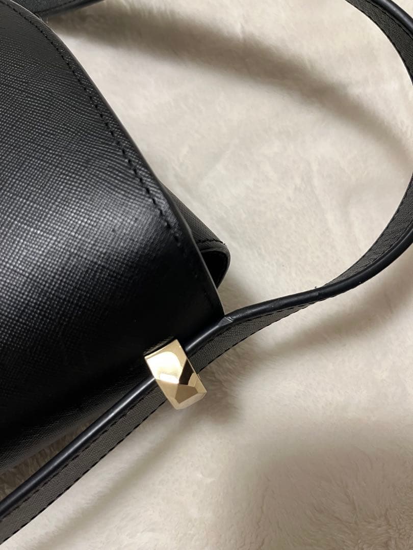 A.P.C アーペーセー　geneve ショルダーバッグ　ブラック　黒