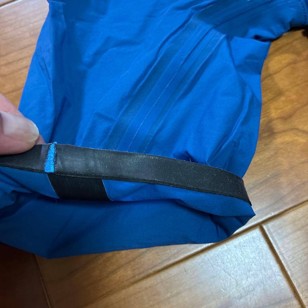 arena 競泳水着 青色 ドローストリング付き