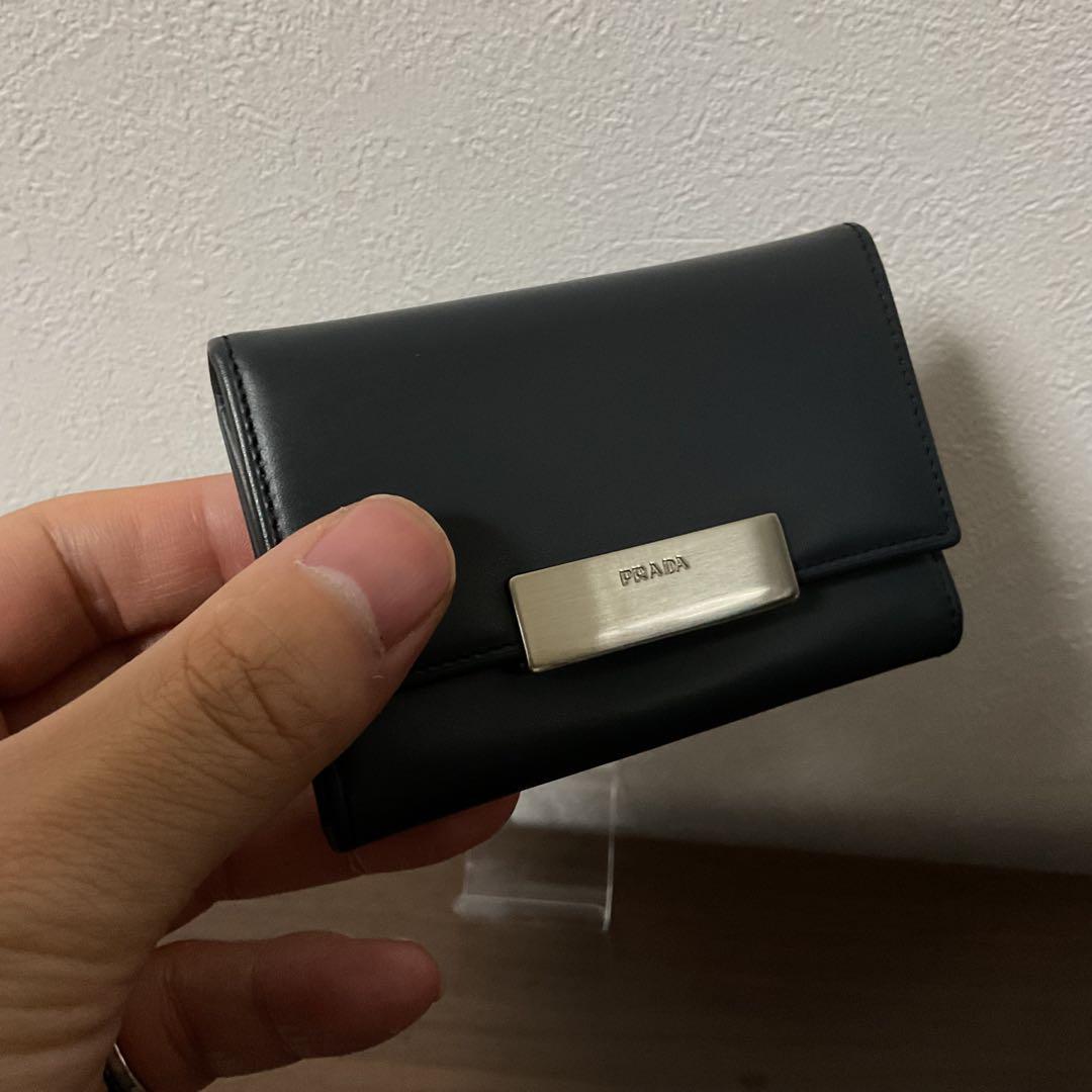 ☆開店セール☆ 新品未使用 美品 プラダ レザー ロゴプレート キーケース②