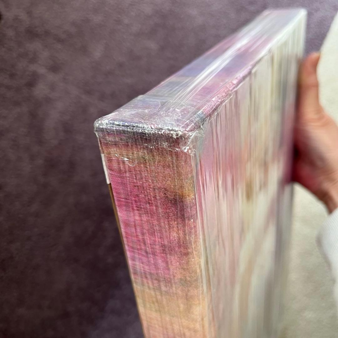 Oliver Gal オリバー・ガル　キャンバス