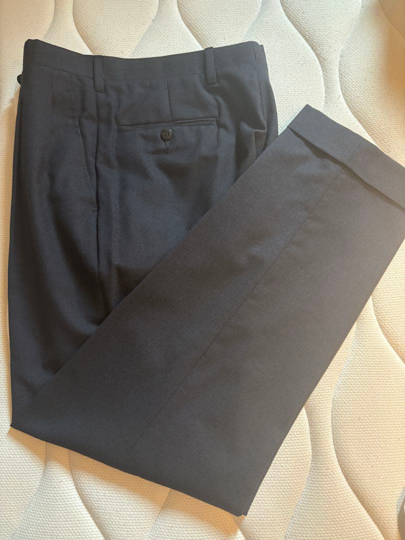 ttt様　Kiton ネイビースーツ　44