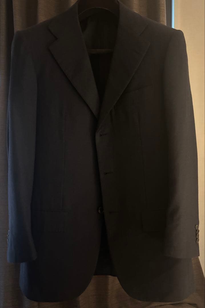 ttt様　Kiton ネイビースーツ　44