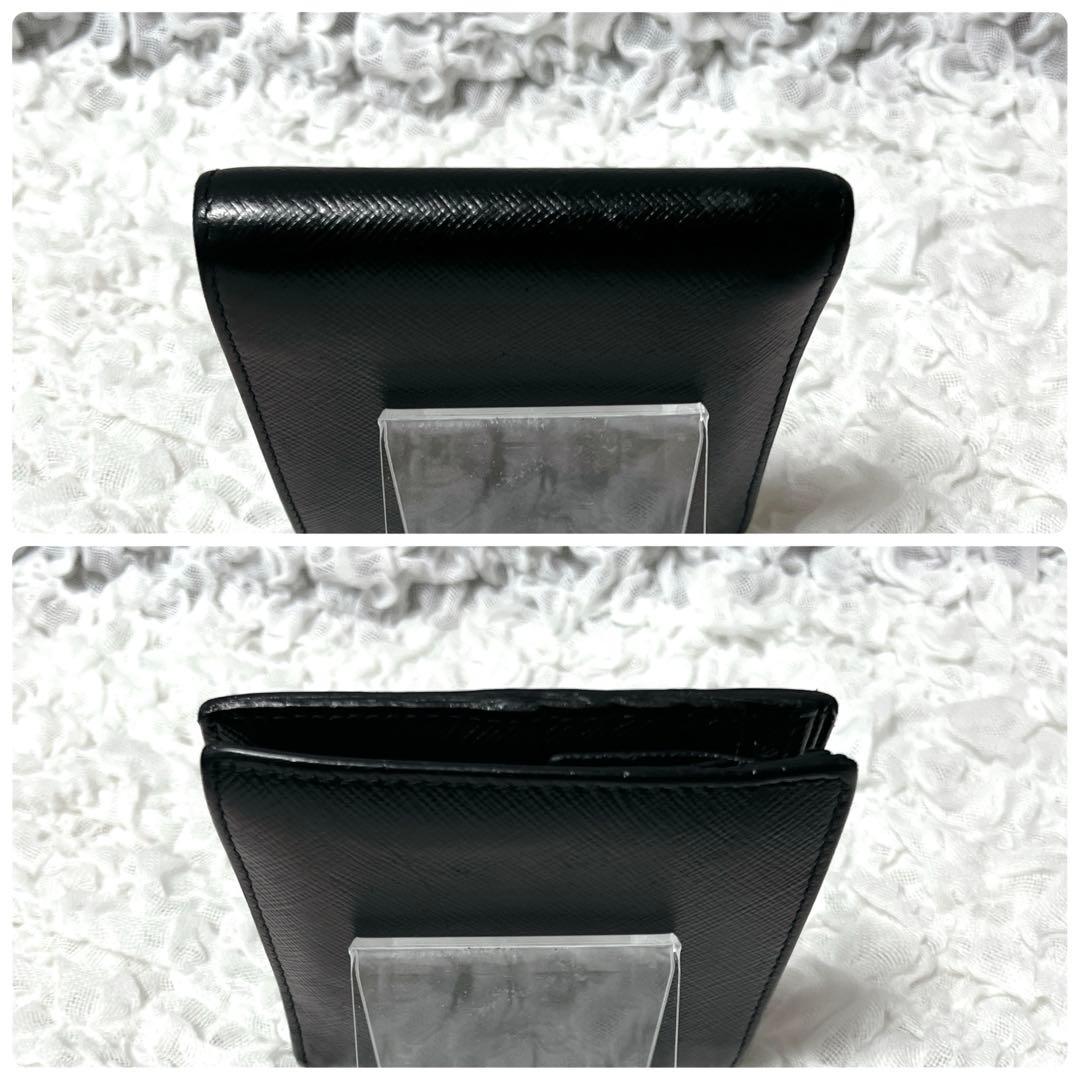 近年✨プラダ 二つ折り財布 コンパクト財布 小銭入れ付き サフィアーノレザー