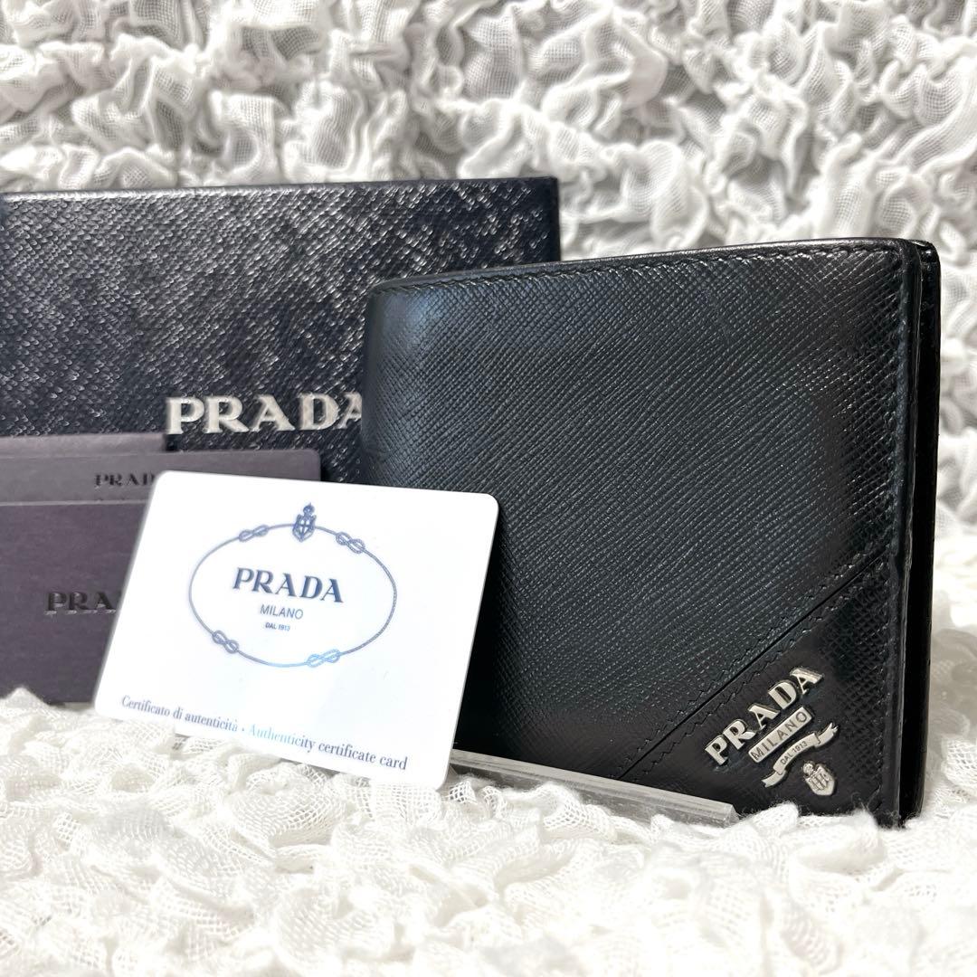 近年✨プラダ 二つ折り財布 コンパクト財布 小銭入れ付き サフィアーノレザー