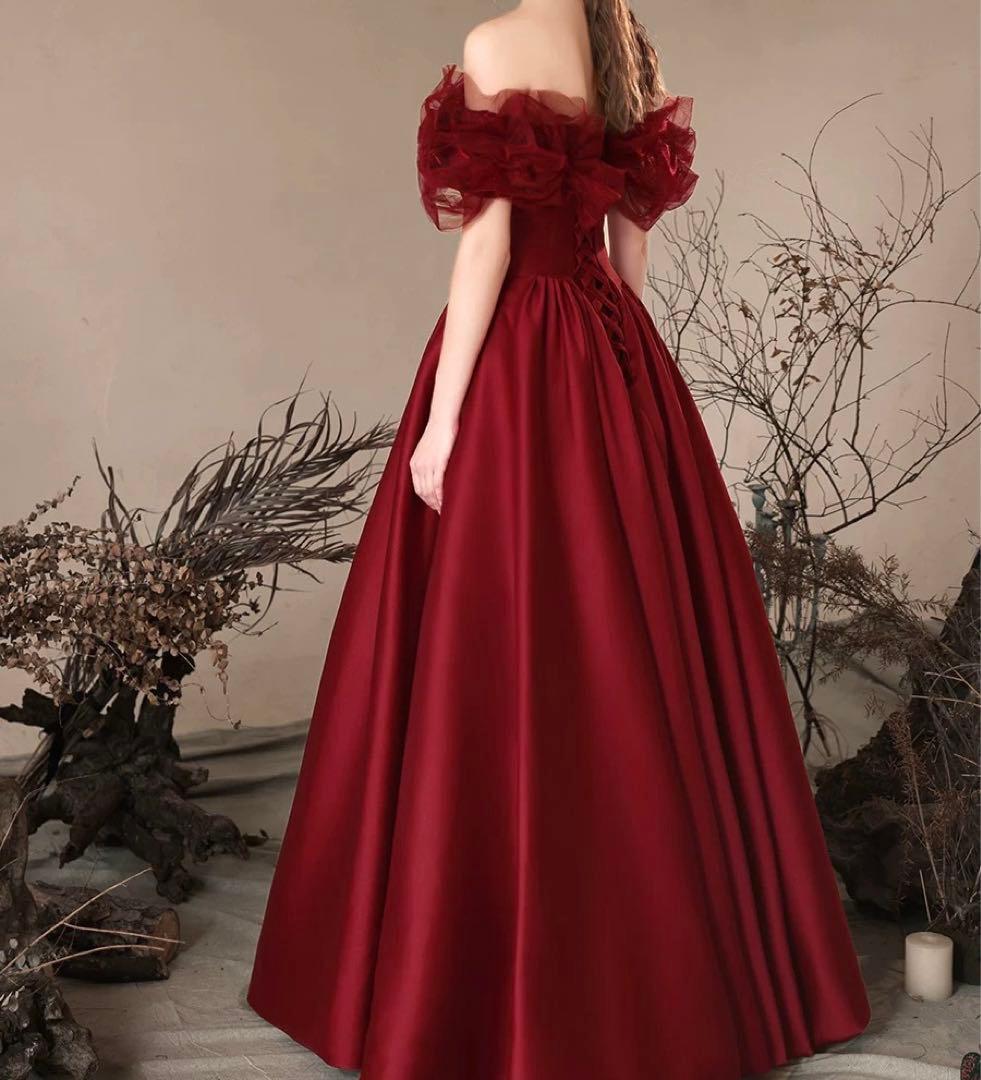 バラのデザインが可愛くて美しい オフショル イブニングドレス