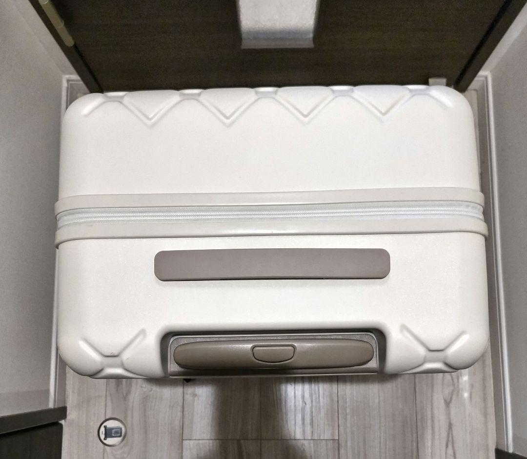 ACE　キャリーケース　スカーラ　69L　オフホワイト　TSAダイヤルロック