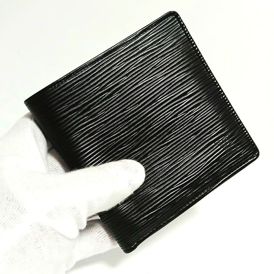 ★美品★ルイヴィトン★エピ ポルトビエ カルトクレディ モネ★二つ折り財布★黒★